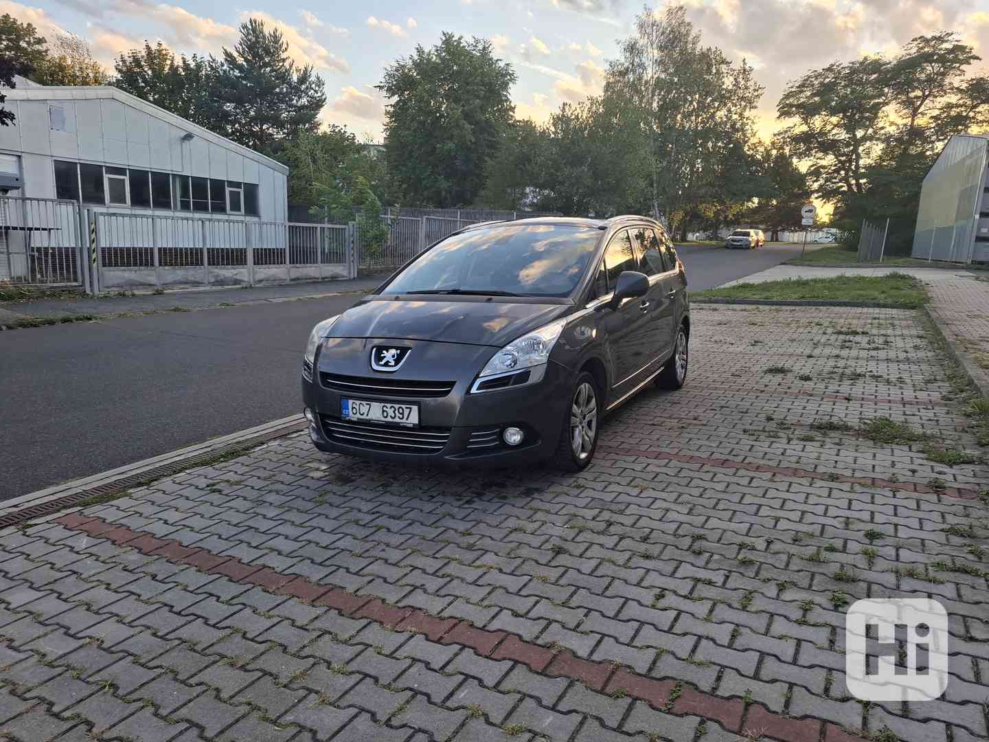 Peugeot 5008 1.6hdi  - foto 1