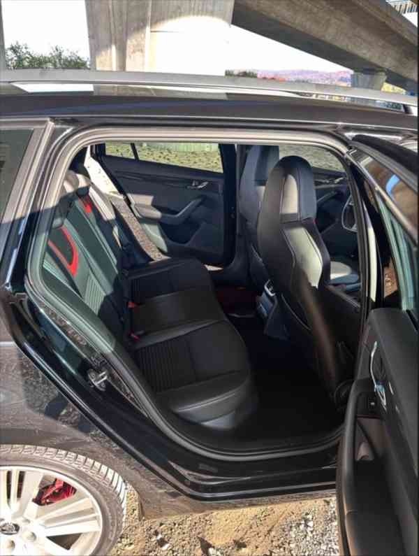 Škoda Octavia 2,0   RS, diesel, 135kW - foto 11