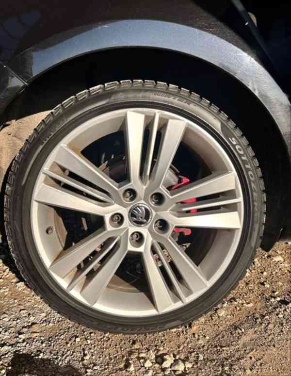 Škoda Octavia 2,0   RS, diesel, 135kW - foto 2