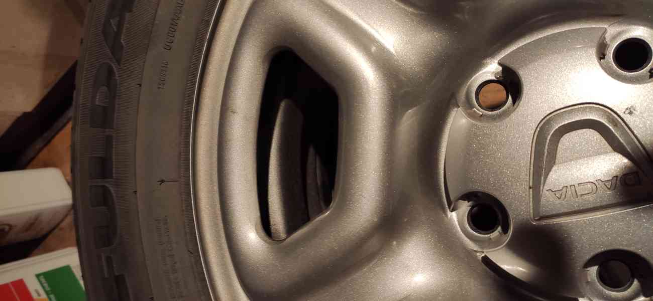 Komplet 4x zimní pneu na Dacia Duster - foto 3