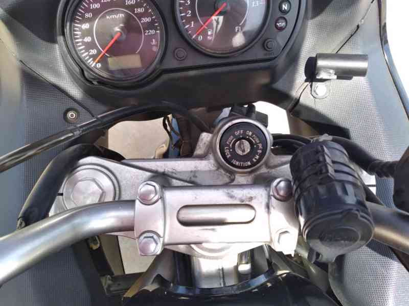 KAWASAKI ER6-F - foto 9