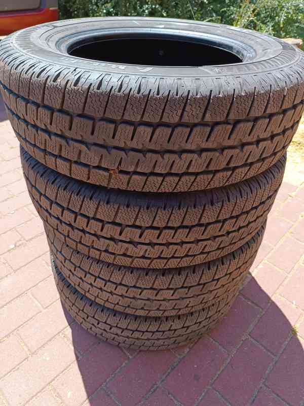 pneu 195/70 R15 C zimní - foto 2