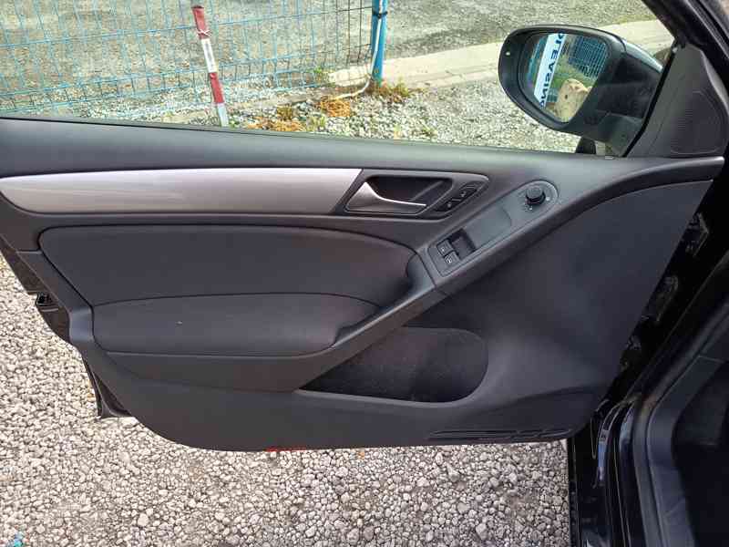 VOLKSWAGEN Golf Vl 1,2TSI Trendline - foto 20
