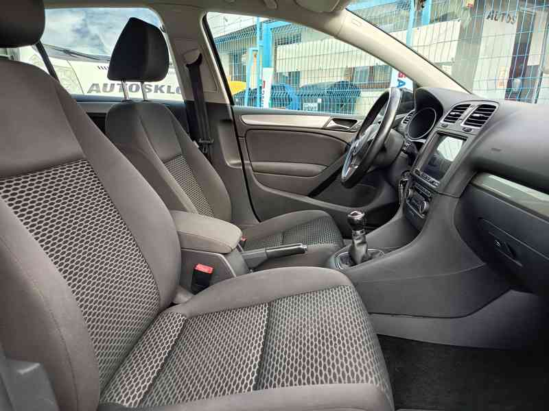 VOLKSWAGEN Golf Vl 1,2TSI Trendline - foto 12