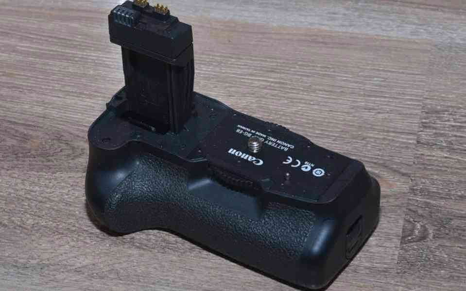 Canon BG-E8 grip pro Canon EOS 550D/600D/650D/700D - foto 4