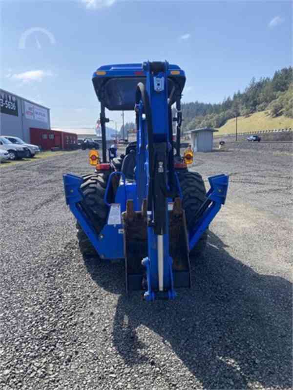 Traktor NEW HOLLAND WORKMASTER 35 - foto 12