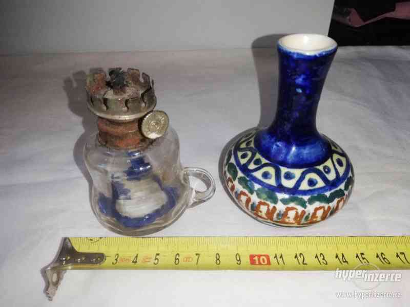 Kahánek - lampa a modrá vázička - foto 1