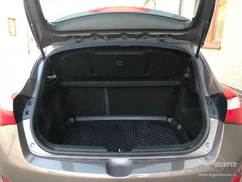 Hyundai i30 - foto 8