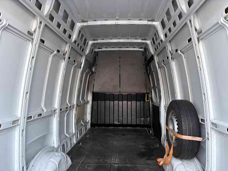 IVECO Daily 3.0 35S18H - foto 7