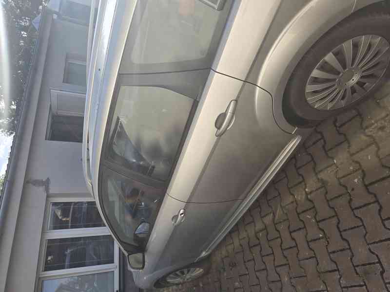 Ford Focus  - foto 2