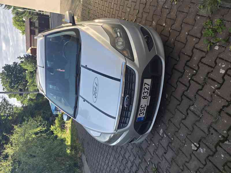 Ford Focus  - foto 1