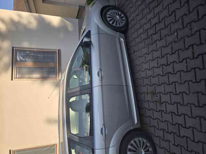 Ford Focus  - foto 3