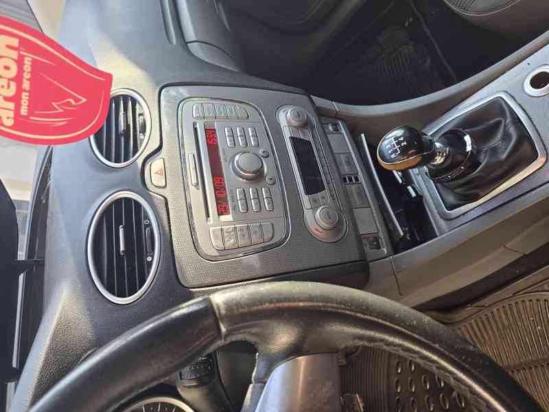 Ford Focus  - foto 7