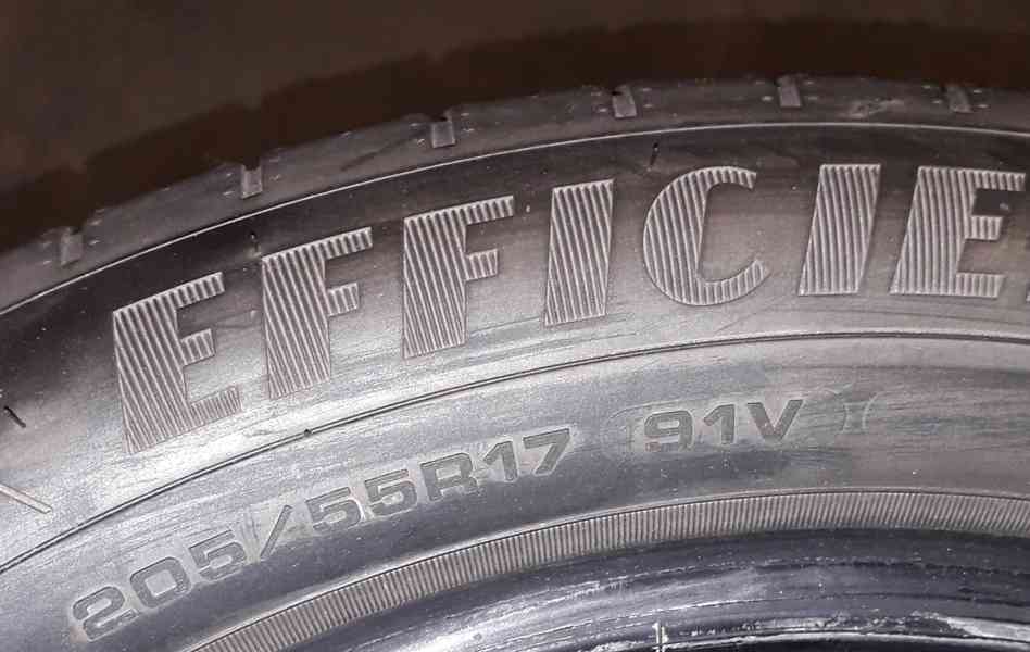 Nabízím 4ks zánovních letních pneumatik Goodyear 205/55 R17 - foto 3