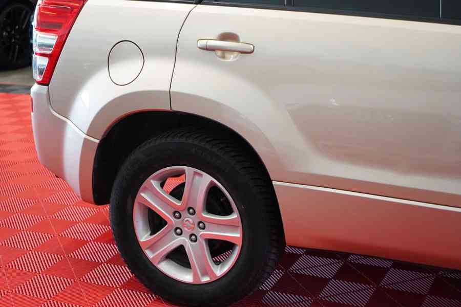 Suzuki Grand Vitara 2.0i benzín 103kw - foto 20