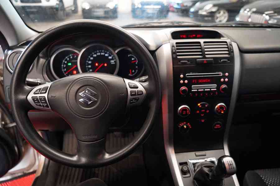 Suzuki Grand Vitara 2.0i benzín 103kw - foto 11