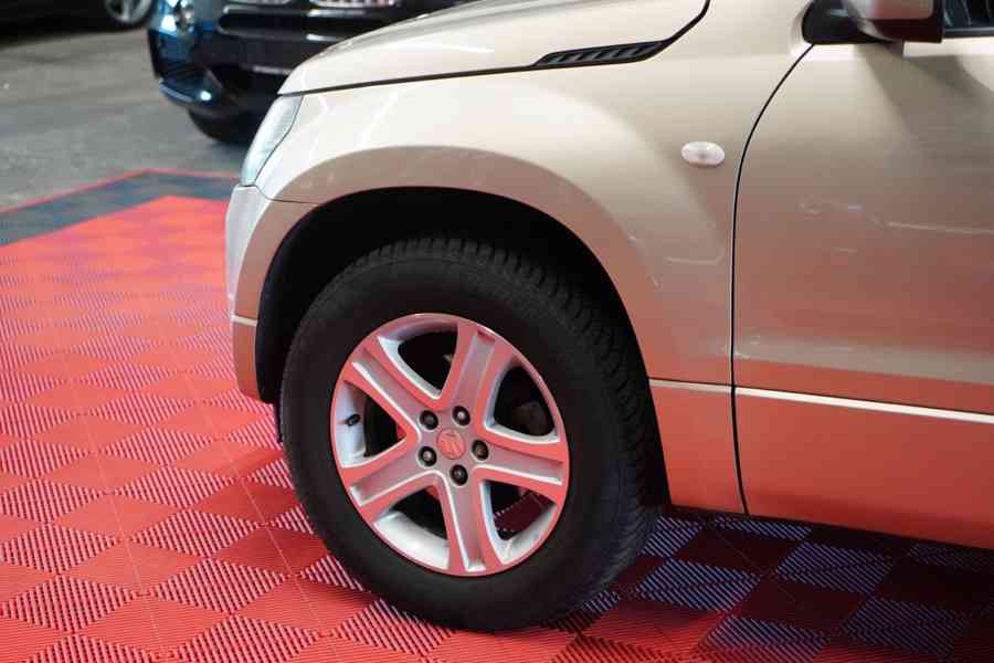 Suzuki Grand Vitara 2.0i benzín 103kw - foto 9