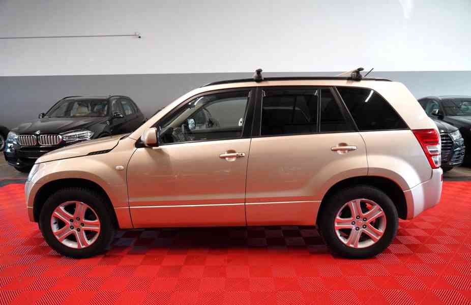 Suzuki Grand Vitara 2.0i benzín 103kw - foto 22