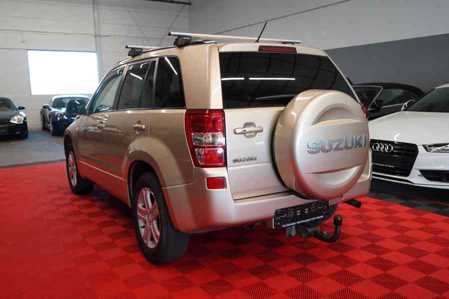 Suzuki Grand Vitara 2.0i benzín 103kw - foto 14