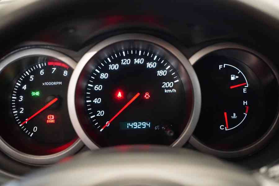 Suzuki Grand Vitara 2.0i benzín 103kw - foto 7