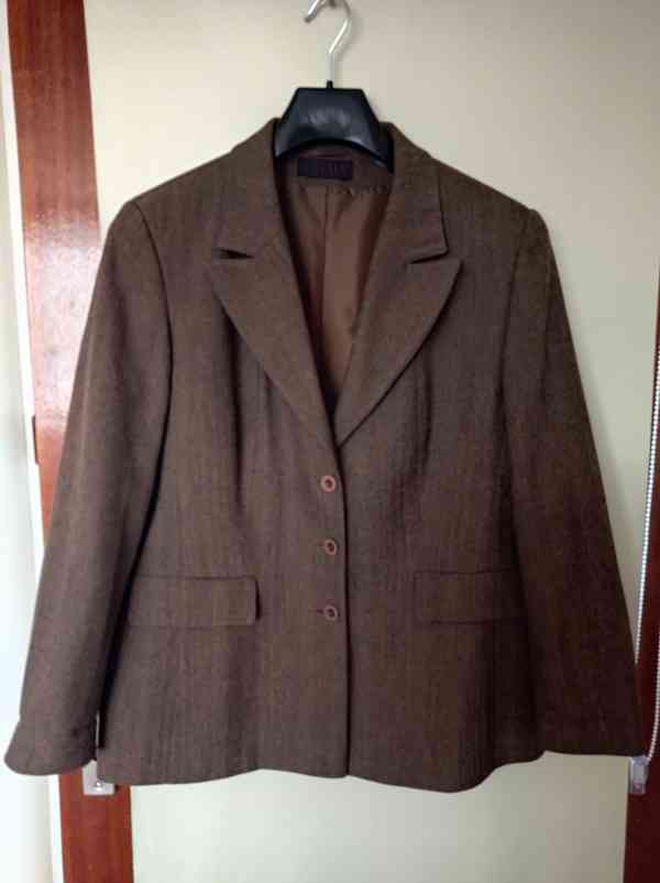 Sako dámské hnědé vel 48 NOVÉ
