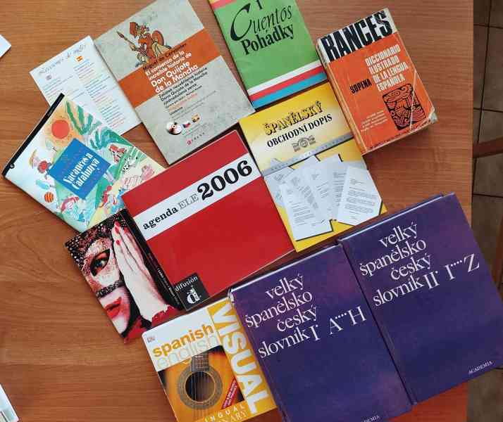 Španělština: slovníky, učebnice, pohádky, CD, gramatiky... - foto 29