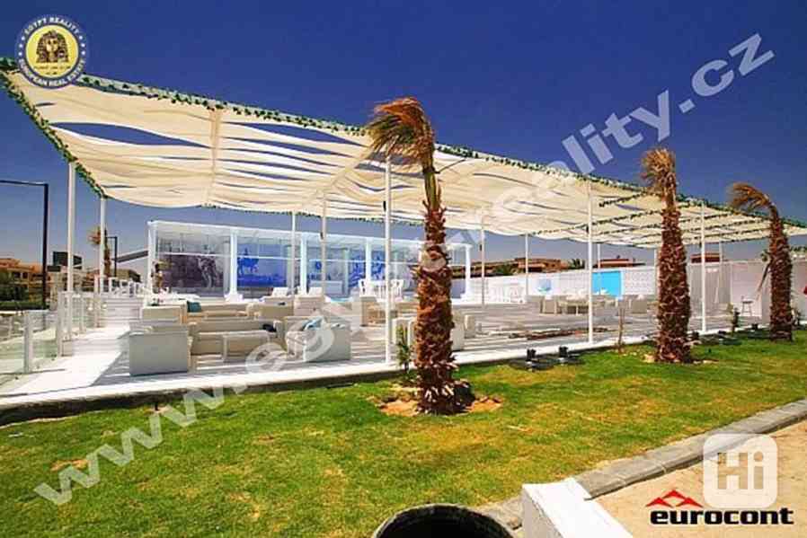 Egypt - Hurghada, apartmány 3+kk v lux.resortu s pláží - foto 19
