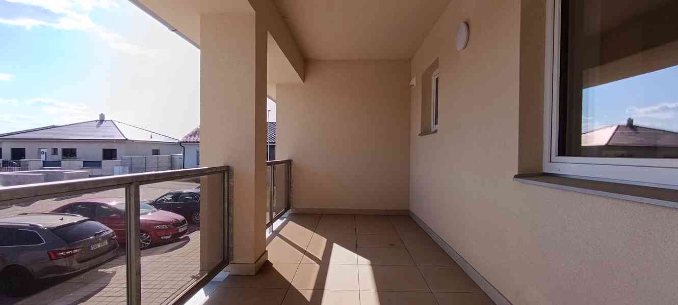 Nový byt 2+kk s terasou a zahrádkou okr. Znojmo - foto 13