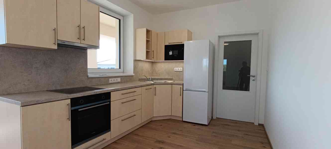 Nový byt 2+kk s terasou a zahrádkou okr. Znojmo - foto 2