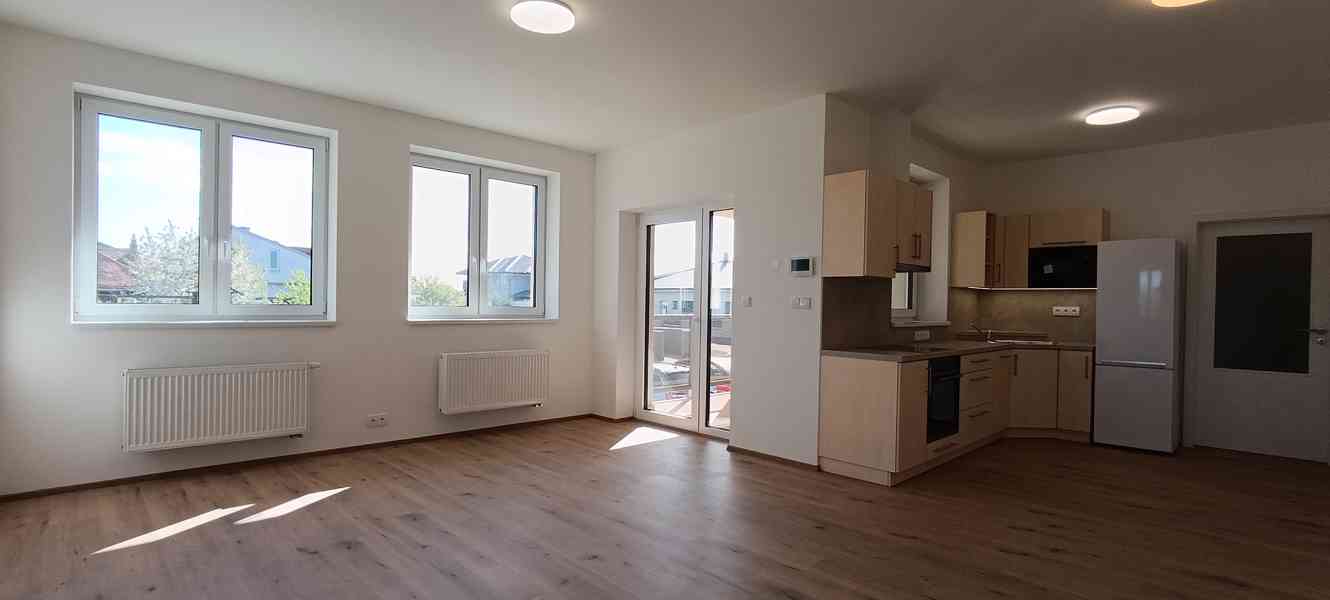 Nový byt 2+kk s terasou a zahrádkou okr. Znojmo - foto 5