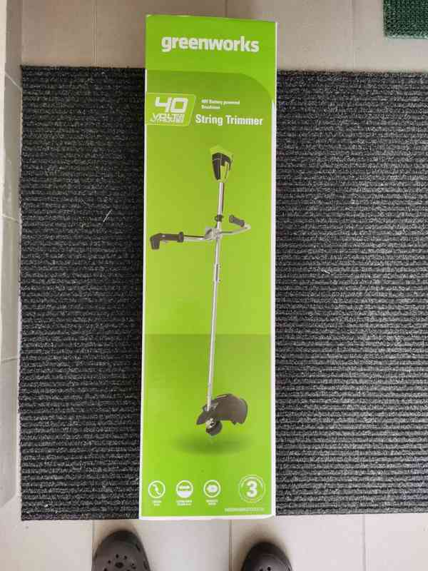 Křovinořez Greenworks GD40BCB +baterie 6Ah +nabíjecí stanice - foto 2