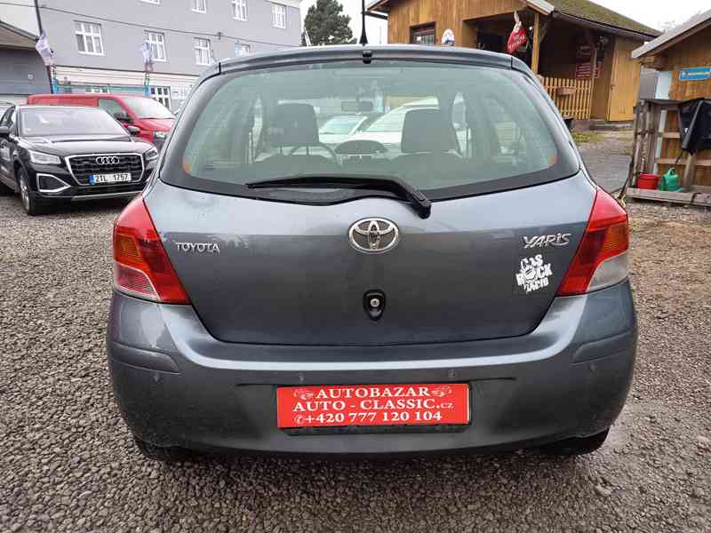 Toyota Yaris 1,0VVT-i Comfort ČR  - foto 9