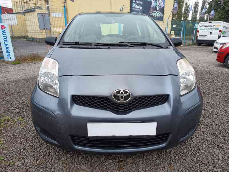 Toyota Yaris 1,0VVT-i Comfort ČR  - foto 4