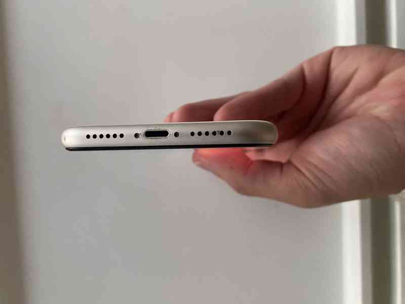 iPhone 11 128 GB - Perfektní stav - foto 7