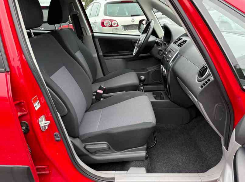 Suzuki SX4 1.6i 4x4 Comfort benzín 79kw - foto 9