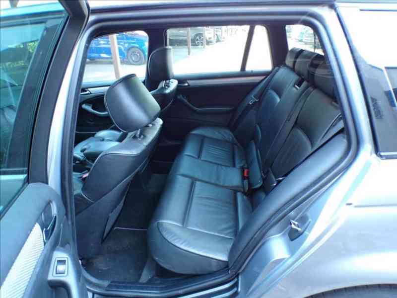 BMW 320 I , 125kW  2,2i M-PAKET - TOP stav - foto 12