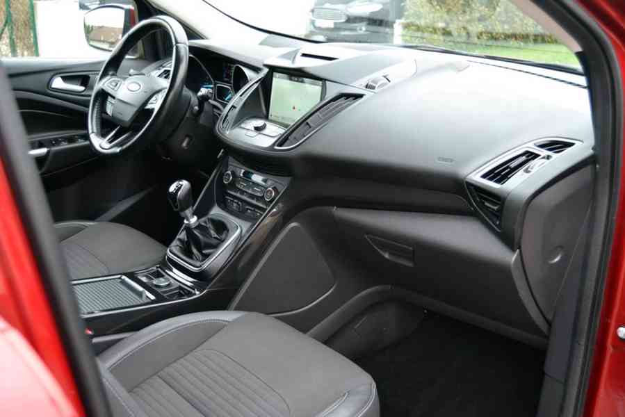 Ford Kuga 2.0 TDCI 110kW Titanium - foto 16