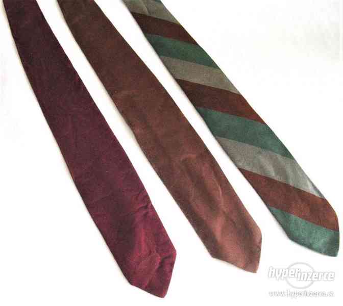 tři kravaty z přírodního hedvábí - foto 1