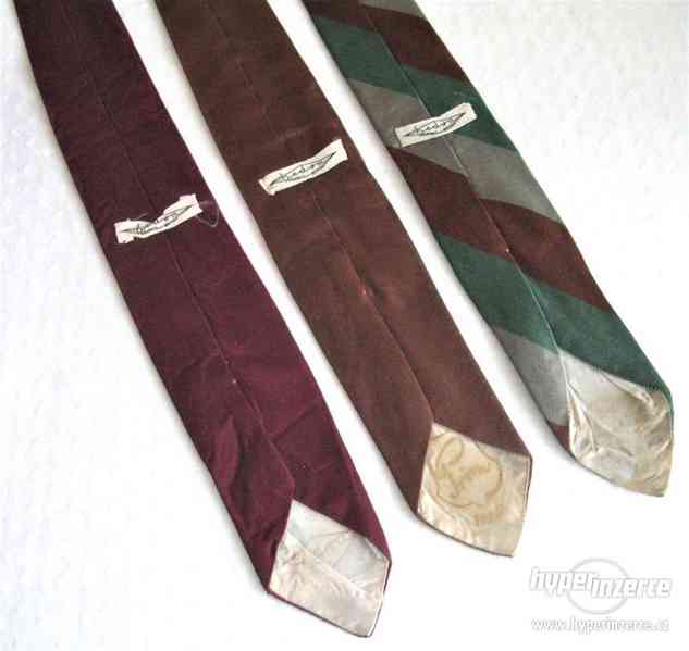 tři kravaty z přírodního hedvábí - foto 2