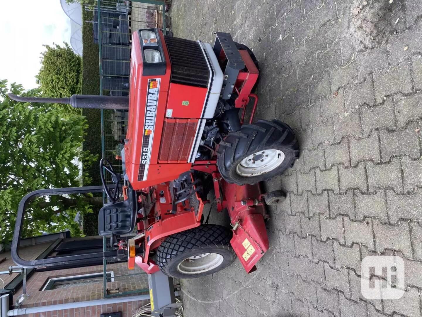 Hydrostatický traktor Shibaura S318 - foto 1