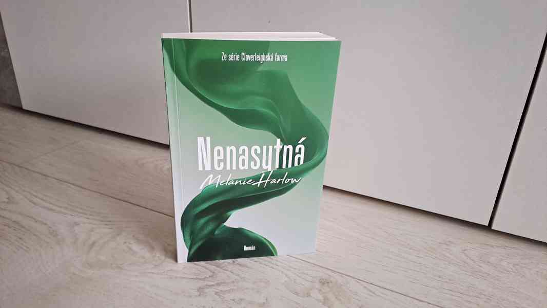 Kniha Nenasytná - foto 3