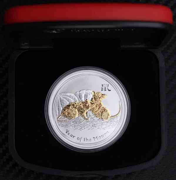 1 oz Rok Myši 2008 zlacený reliéf stříbrná mince - foto 2