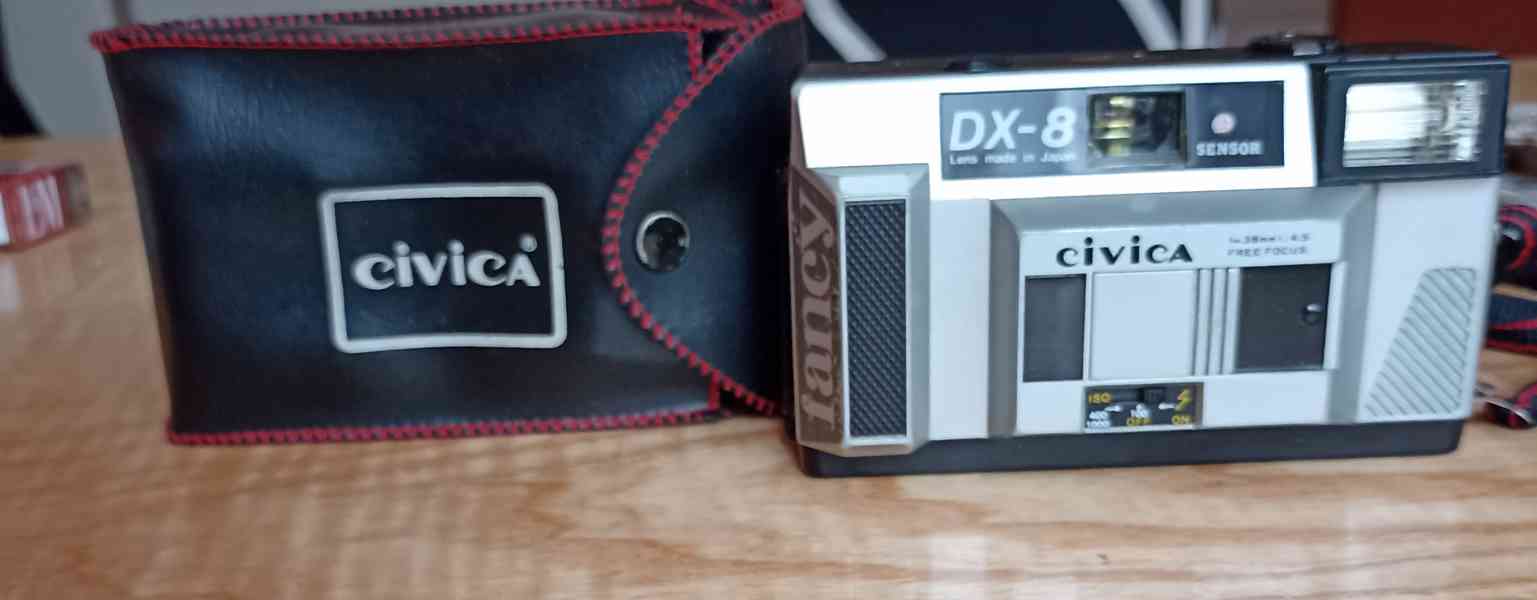 Retro fotoaparáty  - foto 2