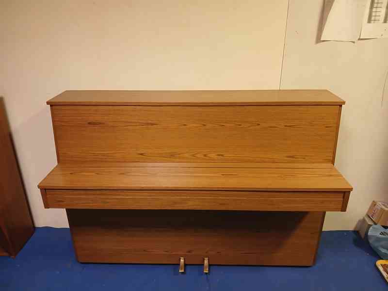 Kvalitní málo hrané pianino zn. HELLAS záruka+doprava - foto 2