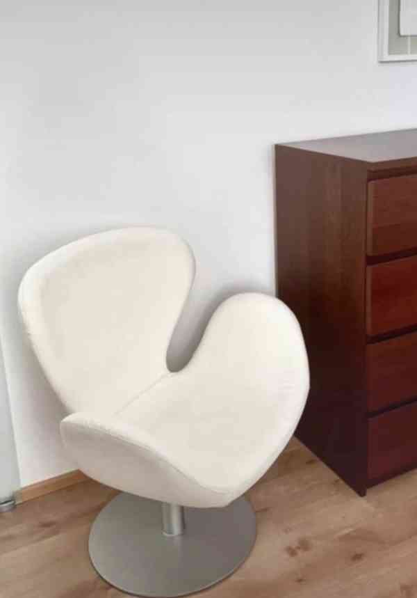 Designové otočné křeslo - foto 2