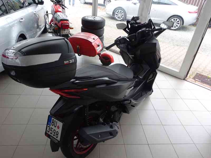 Honda Forza 125 r.v.2023 servisní hystorie ČR - foto 2