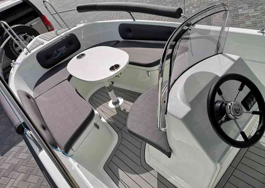 Motorový člun SOLAR 450 Congo - foto 45