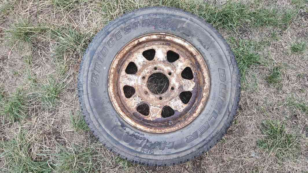 Bridgestone Dueler H/T 840 205R16 C 110/108R disk Nissan