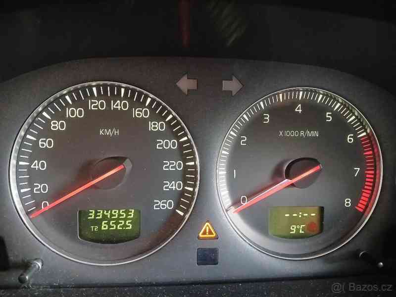 Volvo XC90 2,9   V6 200Kw 7 míst - foto 9