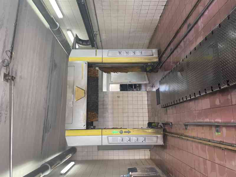 AUTOMYČKA-KARCHER, Portálová mycí linka, spodní mytí - foto 1